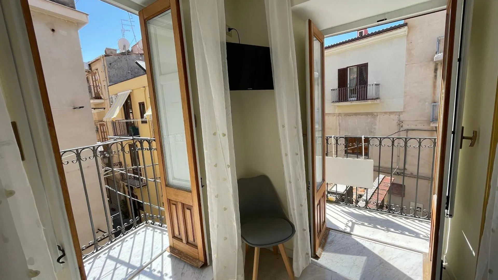 Il Mare Di Dafni Apartment Cefalu Italy